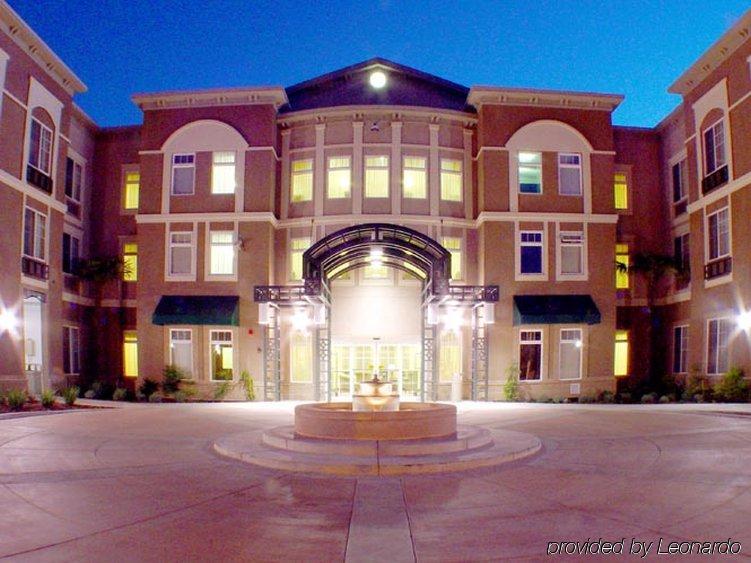 Holiday Inn Express Windsor Sonoma Wine Country By Ihg Ngoại thất bức ảnh