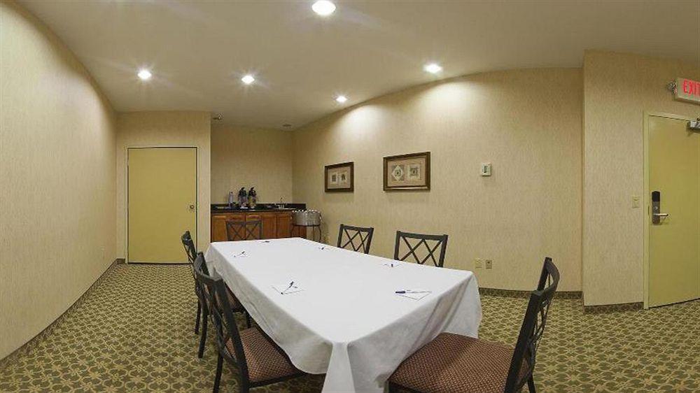 Holiday Inn Express Windsor Sonoma Wine Country By Ihg Ngoại thất bức ảnh